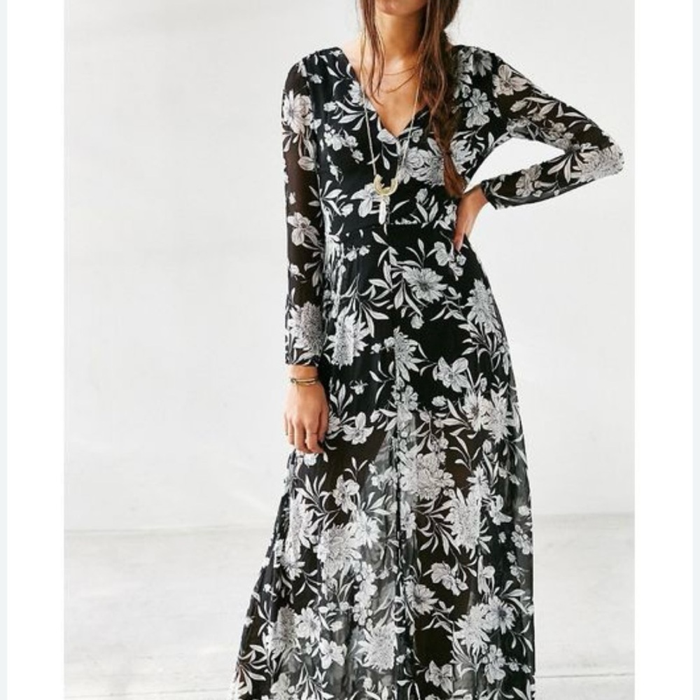 Glamorous Black and White Floral Maxi Dress